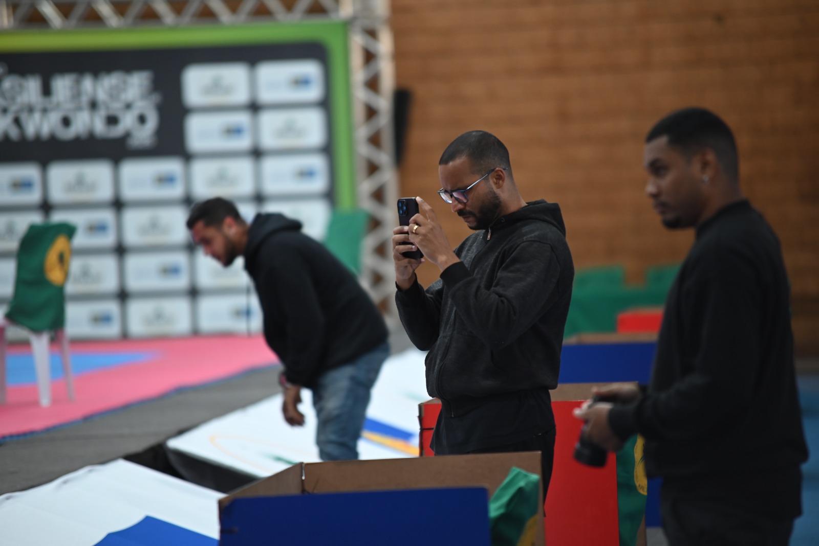 Equipe da Black Films em cobertura de evento esportivo